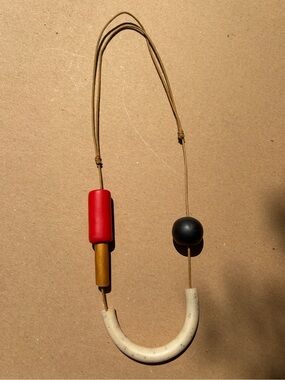 Floti adjustable geometric necklace